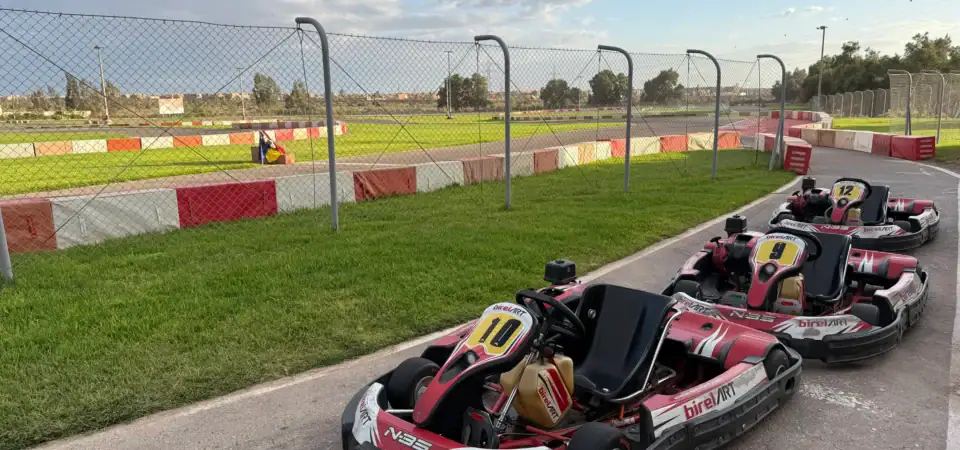 High-speed go-kart racing track in Marrakech with sleek racing karts and a well-maintained track, perfect for thrilling outdoor activities at Marrakech Stay Vip.